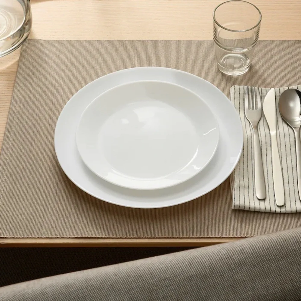 2 IKEA OFTAST Side plates, white, 7 ½ 